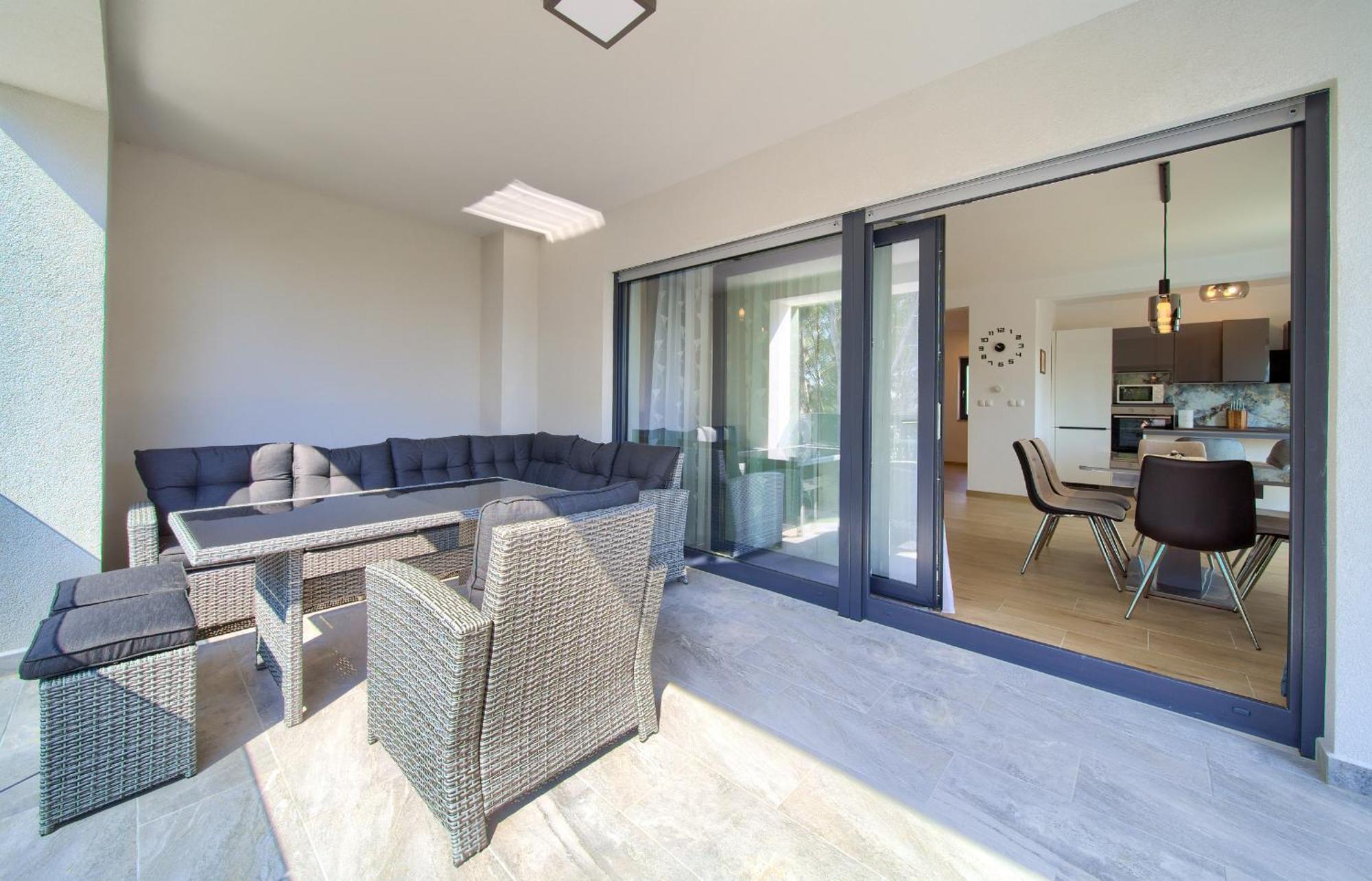 Apartments Paola & Karla With Pool คิร์ก ห้อง รูปภาพ